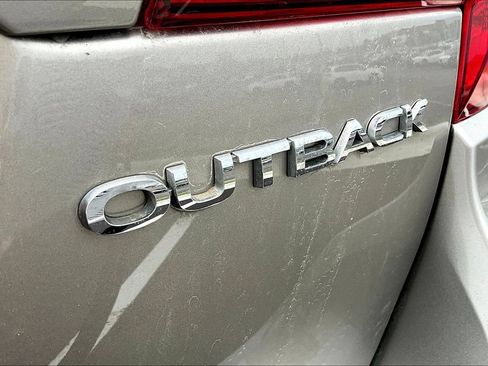 Used 2016 Subaru Outback 2.5i Premium AWD/4WD image 22