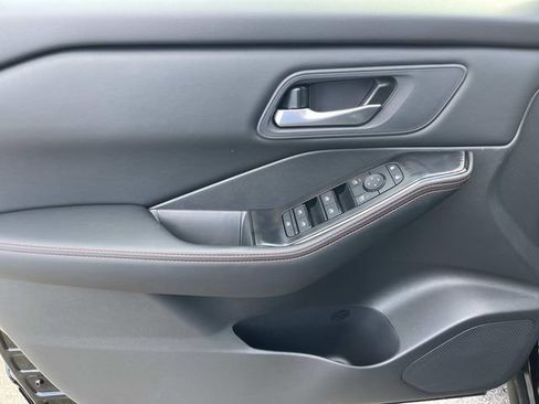 New 2026 Nissan Rogue SV AWD/4WD image 23