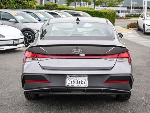 Certified 2025 Hyundai Elantra Sport image 8