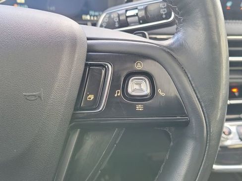 Certified 2023 Lincoln Corsair Reserve w/ Equipment Group 201A image 18