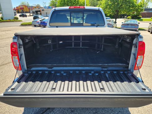 Used 2016 Nissan Frontier SV w/ SV Value Truck Package AWD/4WD image 18