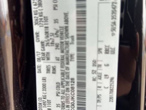 Used 2018 Ford F150 Lariat image 9