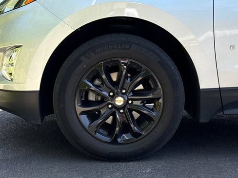 Used 2020 Chevrolet Equinox LS w/ LS Convenience Package FWD image 12