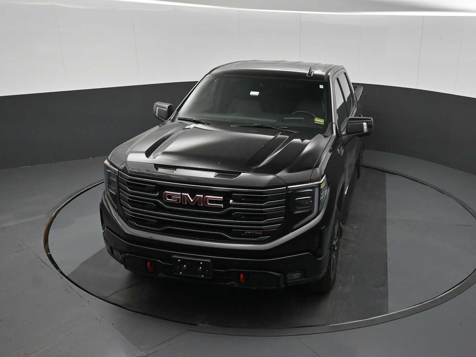 Used 2025 GMC Sierra 1500 AT4 w/ AT4 Premium Package AWD/4WD image 12