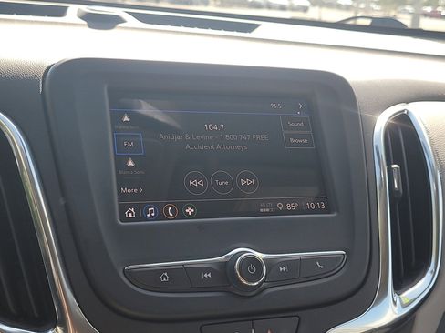 Used 2024 Chevrolet Equinox LT FWD image 23
