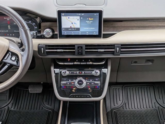 Used 2020 Lincoln Corsair Reserve FWD image 17