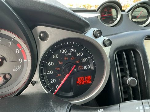 Used 2014 Nissan 370Z Touring w/ Sport Package image 23