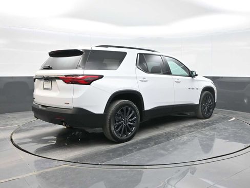 Used 2022 Chevrolet Traverse RS w/ LPO, Cargo Package image 8