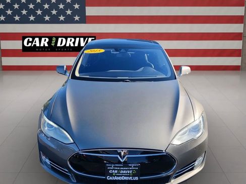 Used 2015 Tesla Model S 85D image 3