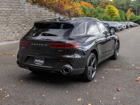 Used 2023 Genesis GV70 2.5T w/ Sport Prestige Package image 4