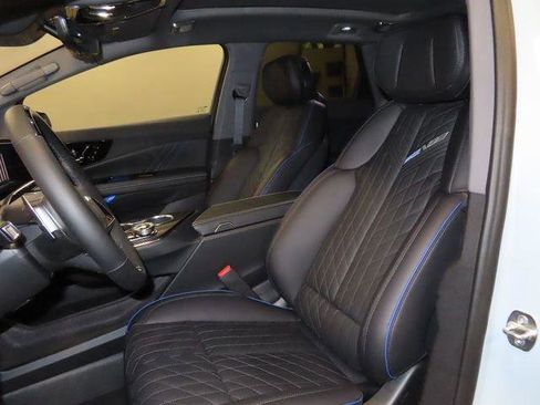 New 2026 Cadillac Optiq V image 16