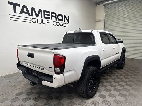 Used 2018 Toyota Tacoma TRD Off-Road w/ Technology Package AWD/4WD image 7