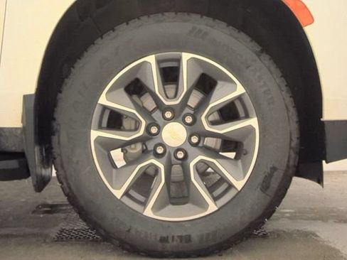 Used 2021 Chevrolet Tahoe LT AWD/4WD image 22