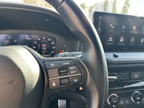 Used 2023 Honda Accord Sport image 28