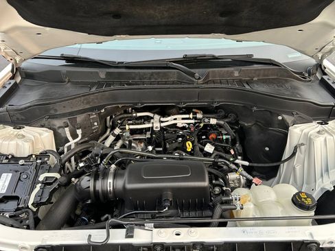 Used 2021 Ford Explorer XLT AWD/4WD image 23