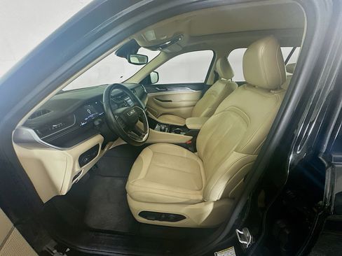 Used 2021 Jeep Grand Cherokee L Limited image 13