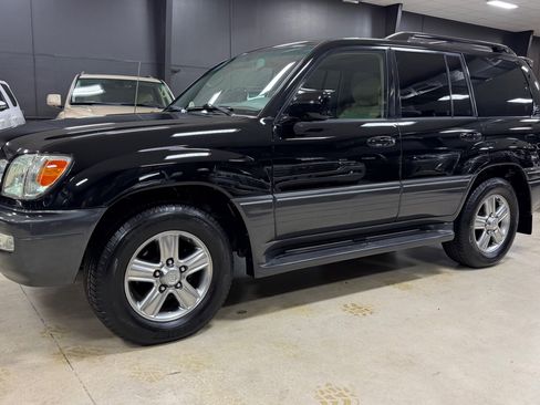 Used 2006 Lexus LX 470 4WD image 3