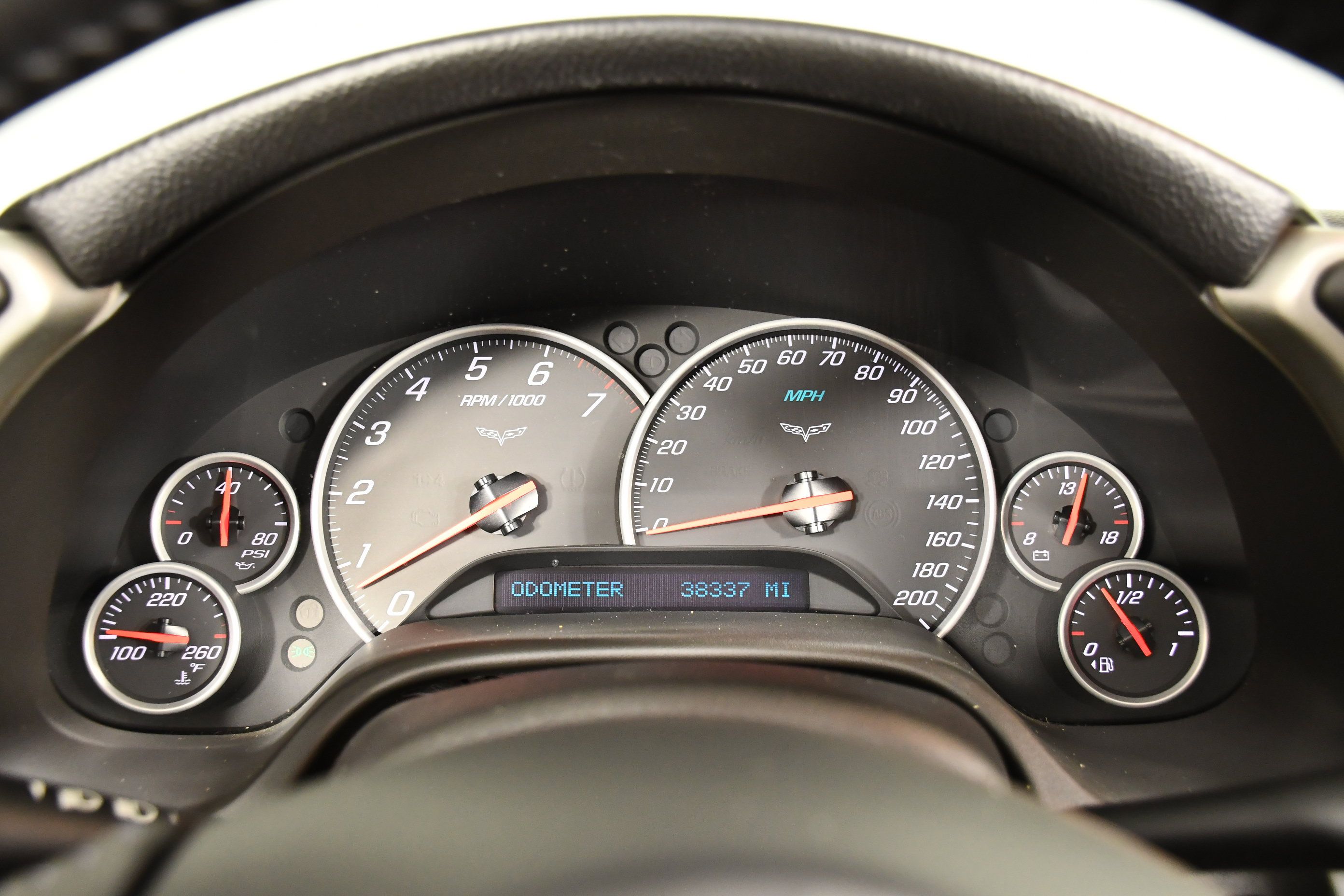 Used 2005 Chevrolet Corvette Coupe w/ Preferred Equipment Group RWD image 22