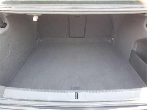 Used 2010 Volkswagen CC Sport image 11