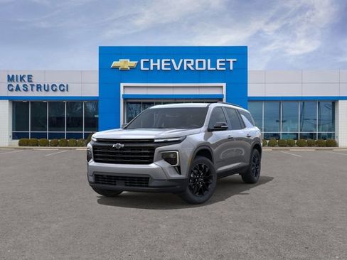 New 2026 Chevrolet Traverse LT image 8