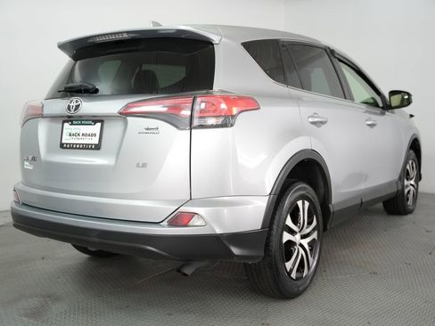 Used 2018 Toyota RAV4 LE w/ All Weather Liner Package FWD image 9