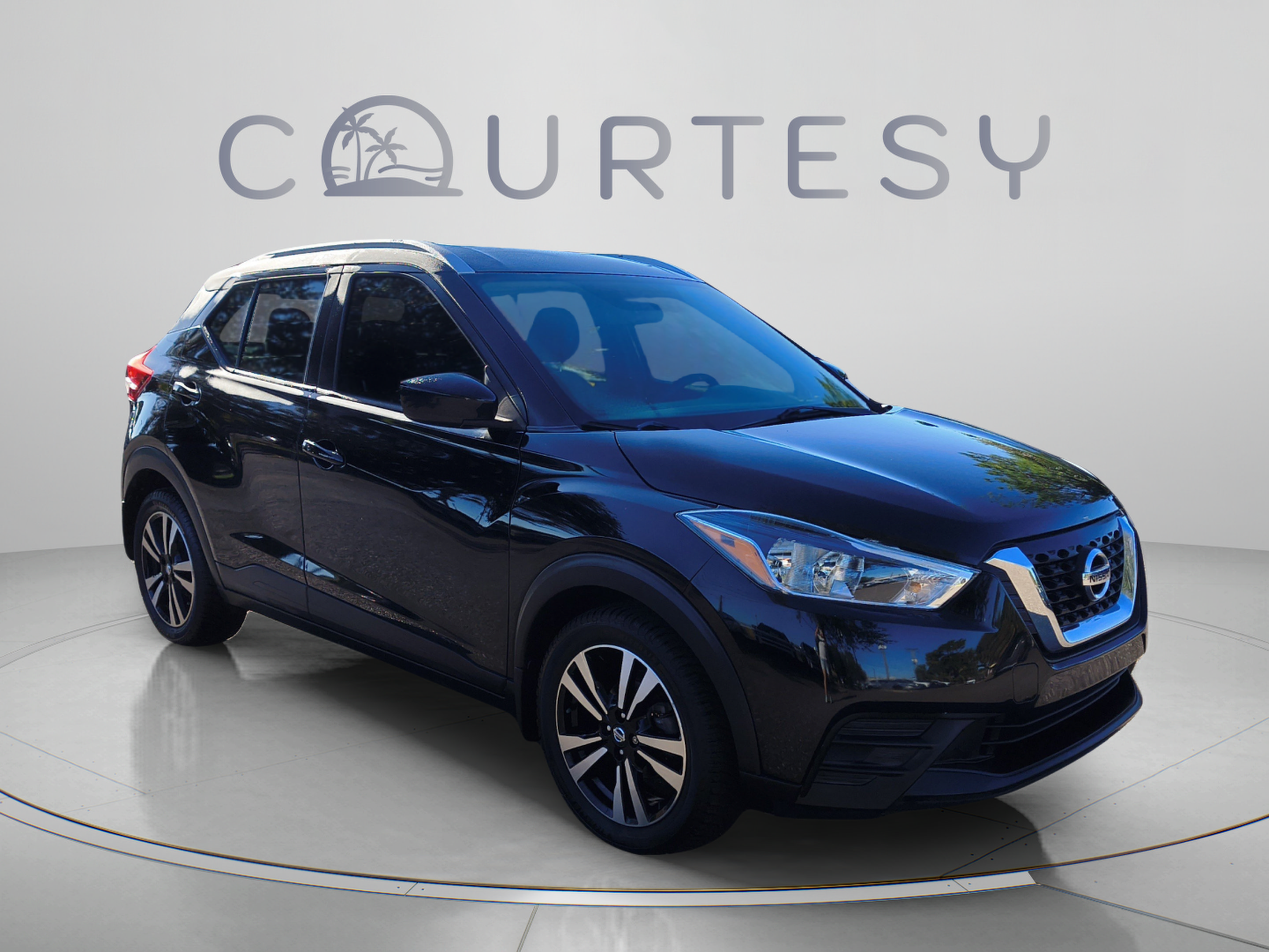 Certified 2018 Nissan Kicks SV FWD image 9