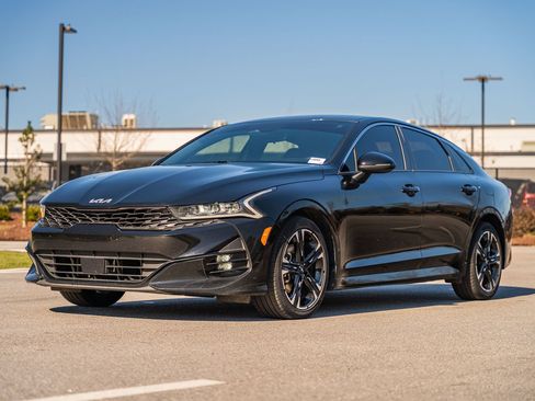 Used 2023 Kia K5 GT-Line w/ GT-Line Premium Package image 3