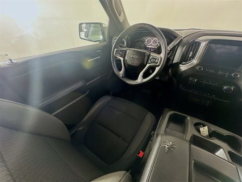 Used 2020 Chevrolet Silverado 1500 LT image 9