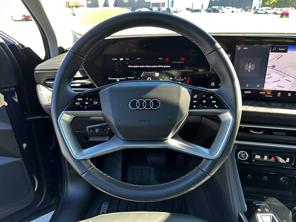 Used 2025 Audi Q5 Premium w/ Convenience Package AWD/4WD image 13