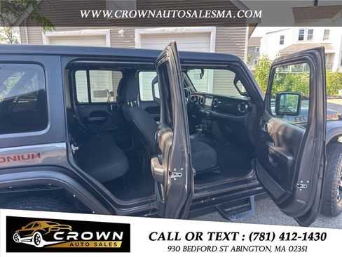 Used 2021 Jeep Wrangler Unlimited Rubicon AWD/4WD image 8