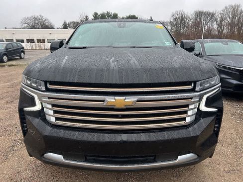 Used 2021 Chevrolet Tahoe High Country w/ Premium Package image 2