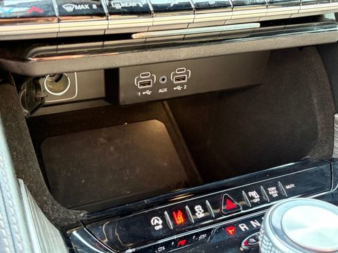 Used 2024 Jeep Wagoneer Series II AWD/4WD image 23