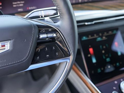 Certified 2025 Cadillac Escalade Sport Platinum w/ LPO, Floor Liner Package image 13