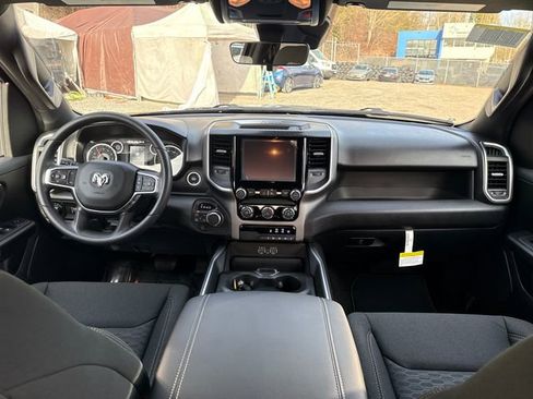 New 2026 RAM 1500 4x4 Crew Cab image 11