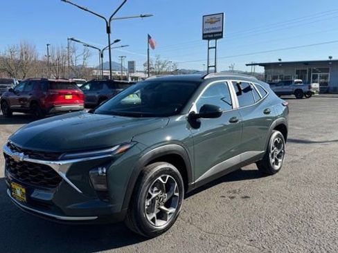 New 2026 Chevrolet Trax LT w/ Driver Confidence Package image 1