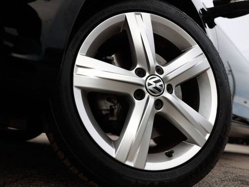 Used 2012 Volkswagen Eos Executive image 38