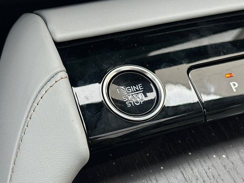 New 2026 Lincoln Navigator L Black Label image 23