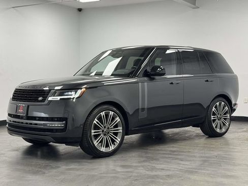Used 2024 Land Rover Range Rover SE AWD/4WD image 2
