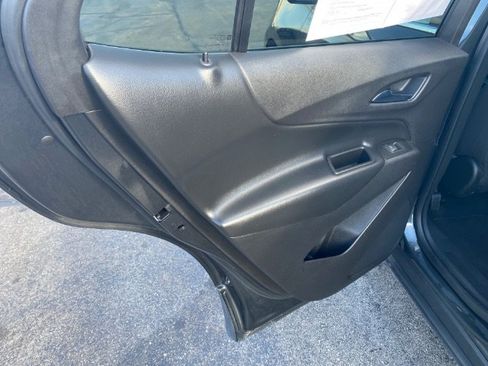 Used 2020 Chevrolet Equinox LT image 13