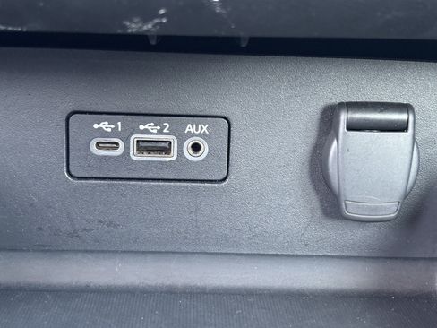 Used 2024 Nissan Altima 2.5 SV FWD image 21