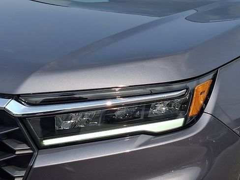 Used 2025 Honda Pilot EX-L image 9