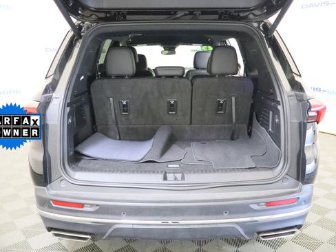 Certified 2025 Buick Enclave Preferred FWD image 9