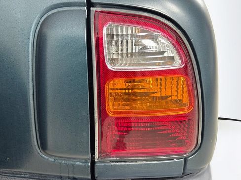 Used 1997 Toyota RAV4 2WD 4-Door w/ Upgrade Pkg w/ Tilt Wheel image 27