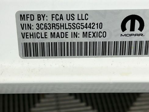 Used 2025 RAM 2500 Tradesman w/ Chrome Appearance Group image 33