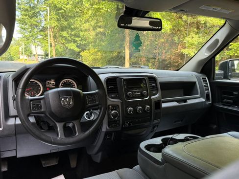Used 2014 RAM 1500 Express AWD/4WD image 10