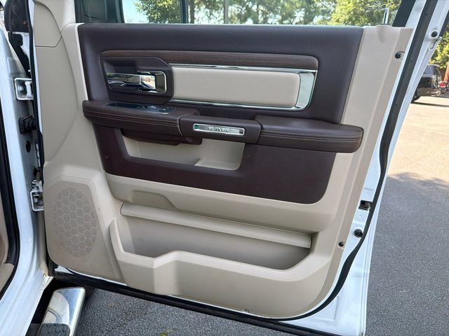Used 2017 RAM 1500 Laramie AWD/4WD image 14