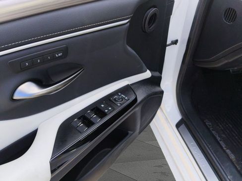 Certified 2023 Lexus ES 350 F Sport w/ Accessory Package (Z2) FWD image 9