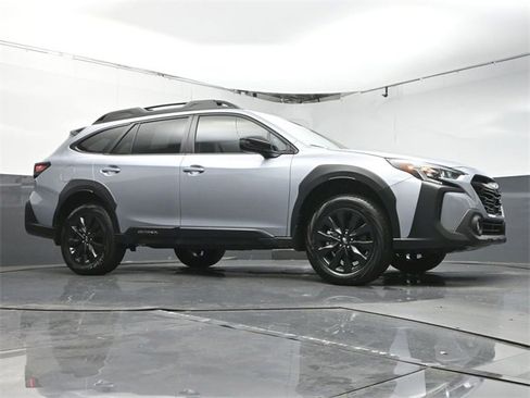 Used 2025 Subaru Outback Onyx Edition w/ Popular Package #2 image 33