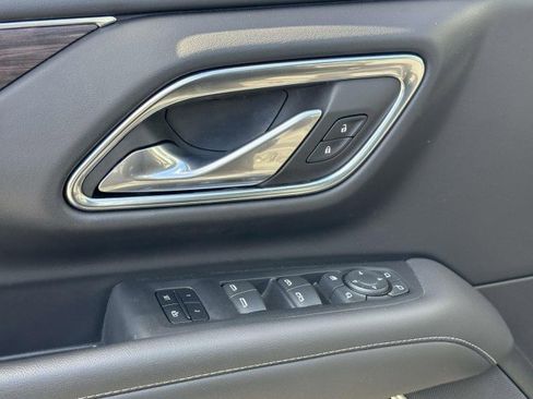 Used 2023 Chevrolet Tahoe Z71 w/ Z71 Off-Road Package image 20