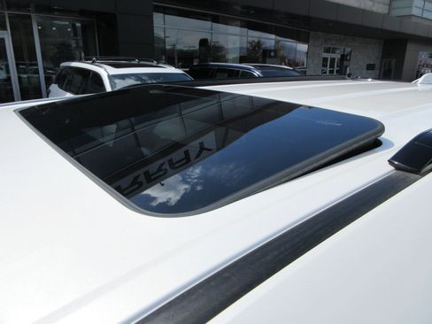 Used 2025 Lexus GX 550 w/ Cold Area Package AWD/4WD image 16